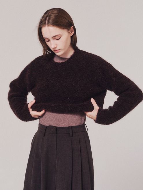Boucle round sweater (red brown)